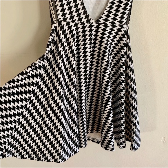 Houndstooth Mini Dress - Picture 3 of 4